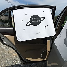 유트러스 차량용 햇빛가리개