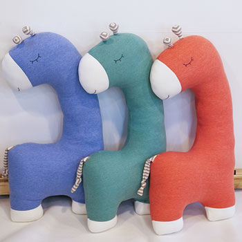 유트러스 기린 애착인형 바디 필로우