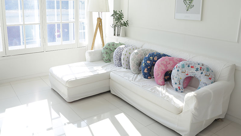 유트러스 수유 쿠션